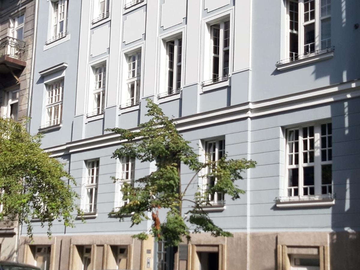 Topolowa Apartments - Self Check In - Next To Main Rail, 10 Min To Main Square Cracovie Extérieur photo